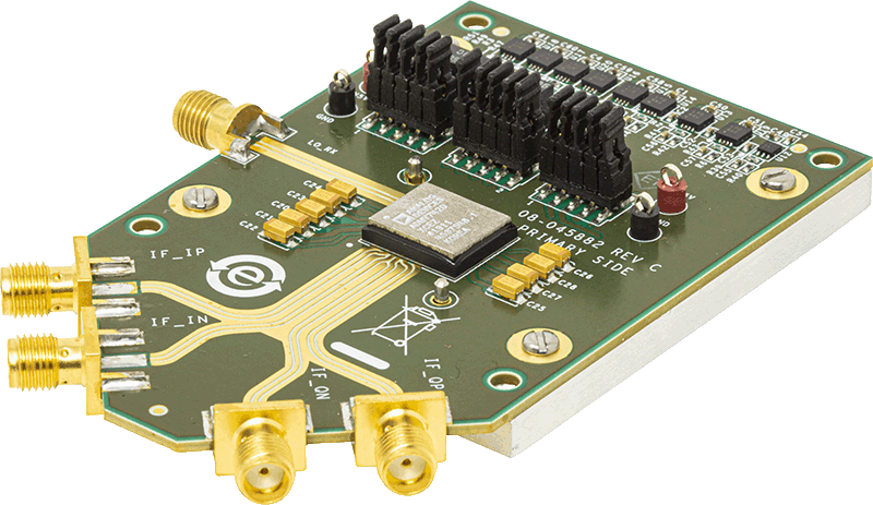  ADMV7420 Evaluation Board