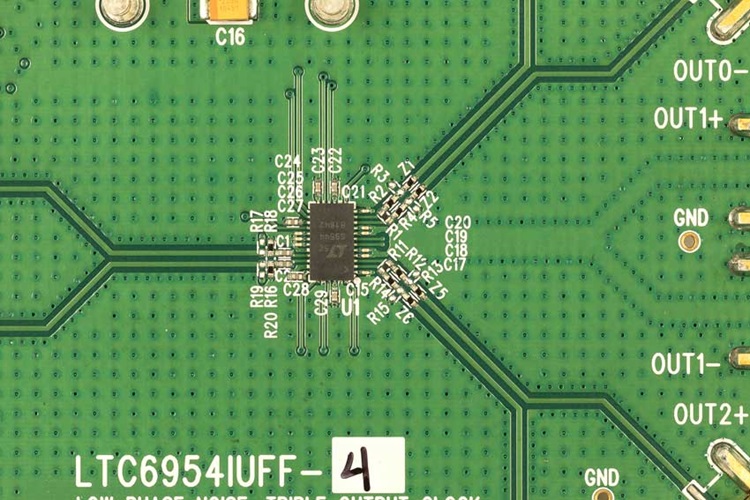 DC1954A-D Demo Board