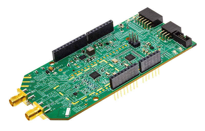 MAX32670-LR-ARDZ Board Photo Angle View
