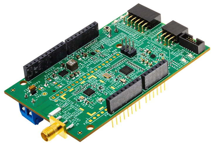 MAX32670-SX-ARDZ Board Photo Angle View