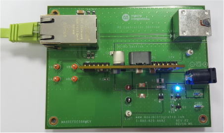 Figure 6. When the MAXREFDES108 board works, the PWR LED on the MAXREFDES98EV board lights up.