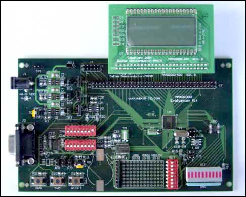 Figure 1. MAXQ2000 Evaluation Kit with LCD board attached.