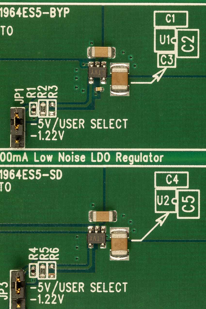 DC437A Demo Board