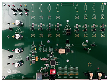 MAX14813EVKIT：ボード写真