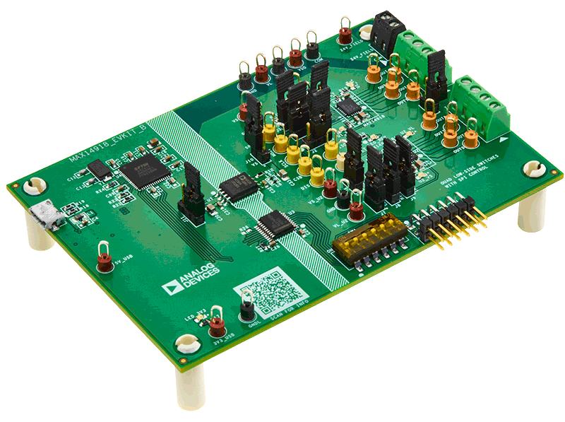MAX14918EVKIT Board Photo Angle View