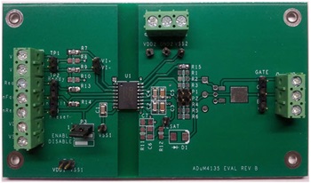 図2. ADuM4135の評価用ボード 図2. ADuM4135の評価用ボード