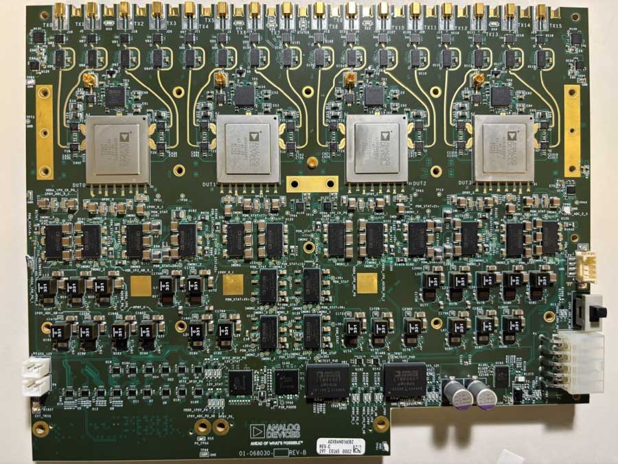 図1. Quad-Apollo MxFEの外観