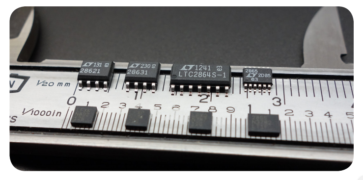 図1. 高電圧への高い耐性をもつこのファミリのトランシーバは、通常は堅牢性が低いICにのみ見られる特徴を備えている